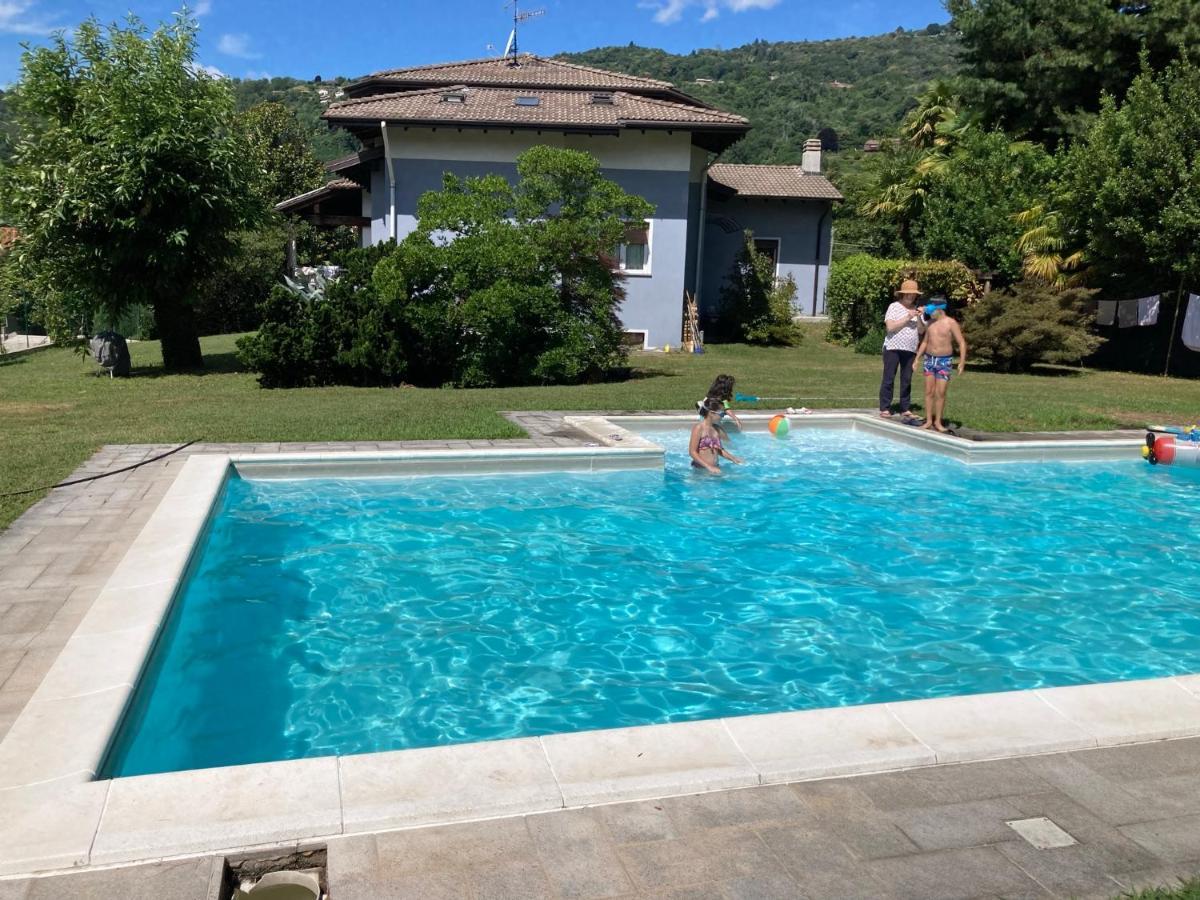 Appartamento Al Lago 莱萨 外观 照片